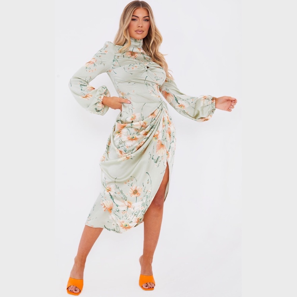 💚 PLT Sage Floral Midi Dress